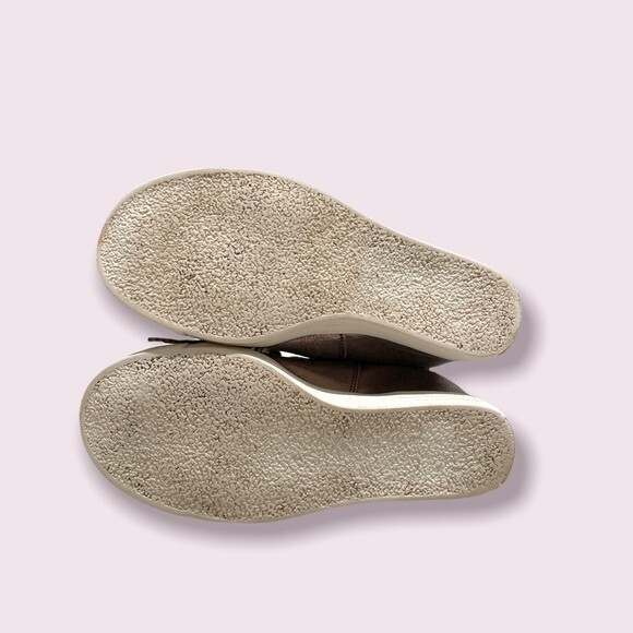 Stuart Weitzman Little Girls Embellished Hidden Wedge Sneakers SZ 12 EUC - Picture 5 of 5